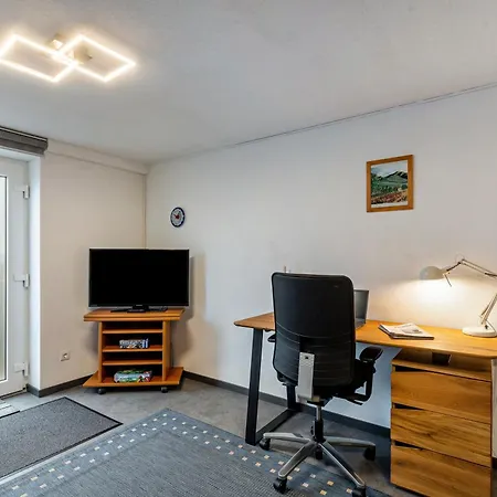 아파트 Am Wiesbachtal Wehrheim